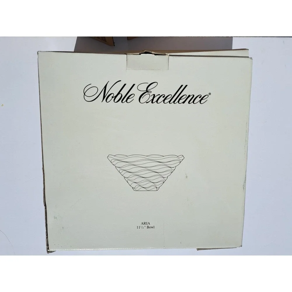 Vtg‎ NOS Noble Excellence  Bowl Clear 24% Lead Crystal Hand Blown Hand Cut. 11